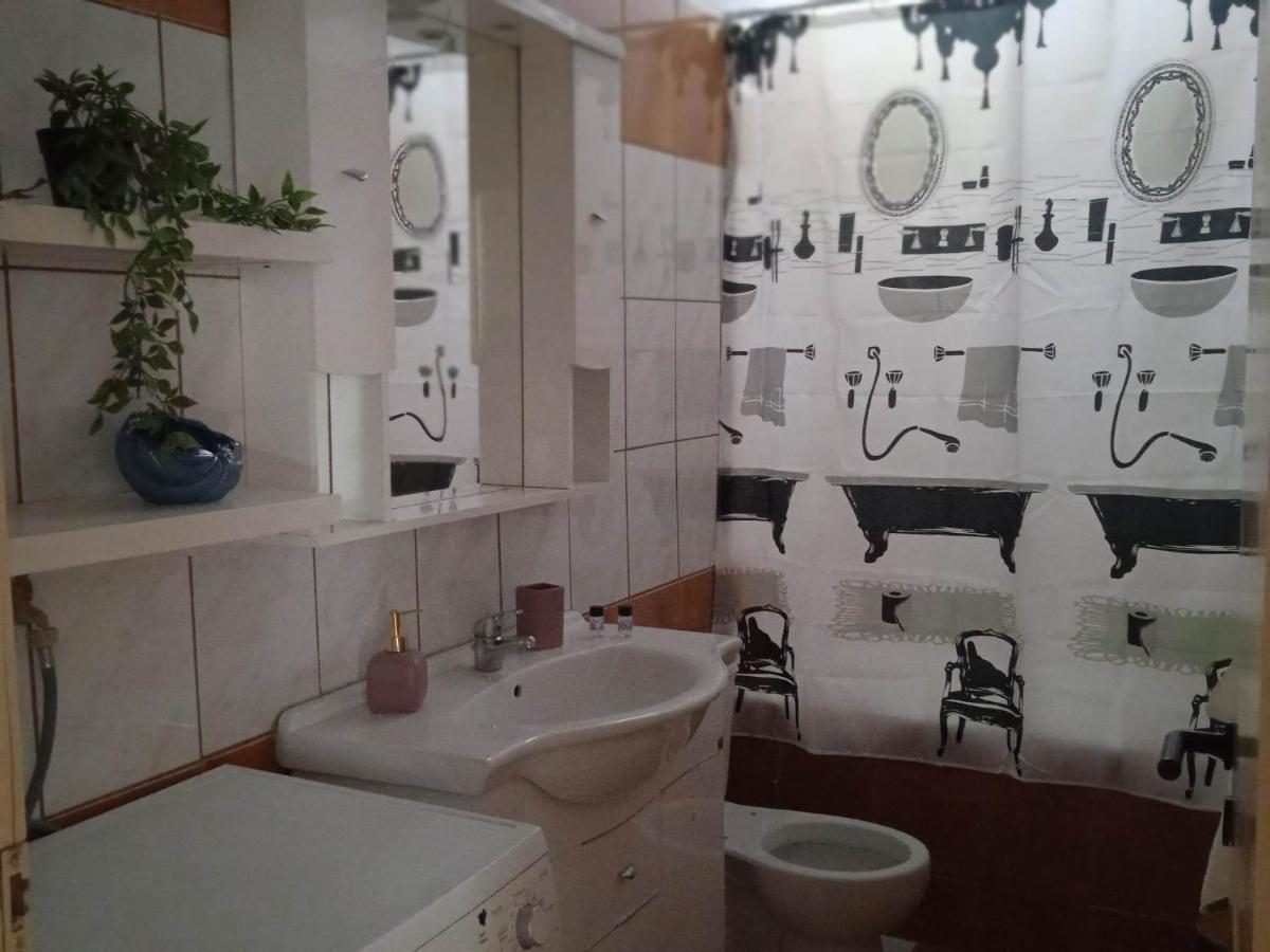 Popi'S Apartment Goníai المظهر الخارجي الصورة