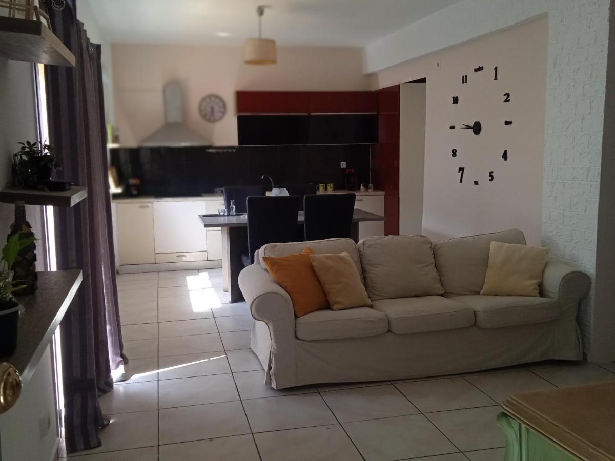Popi'S Apartment Goníai المظهر الخارجي الصورة
