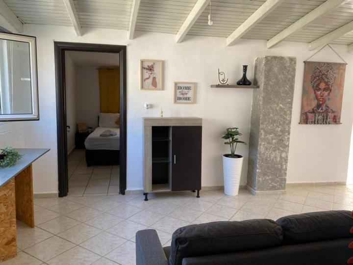 Popi'S Apartment Goníai المظهر الخارجي الصورة