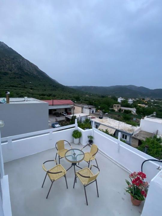 Popi'S Apartment Goníai المظهر الخارجي الصورة
